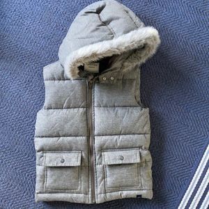 Like new Janie and Jack bubble vest size 5 to 6.